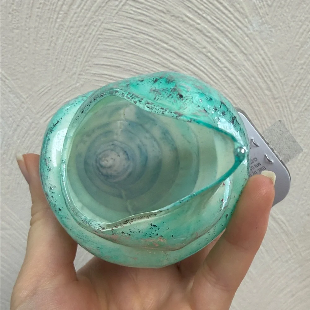 Elegant Sea Shell Glass Ornament - Picture 9 of 11